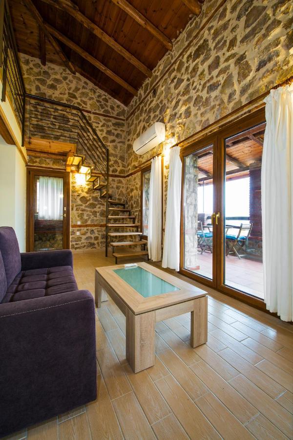 Petrini Spiti Villa Pyrgadikia Exterior photo