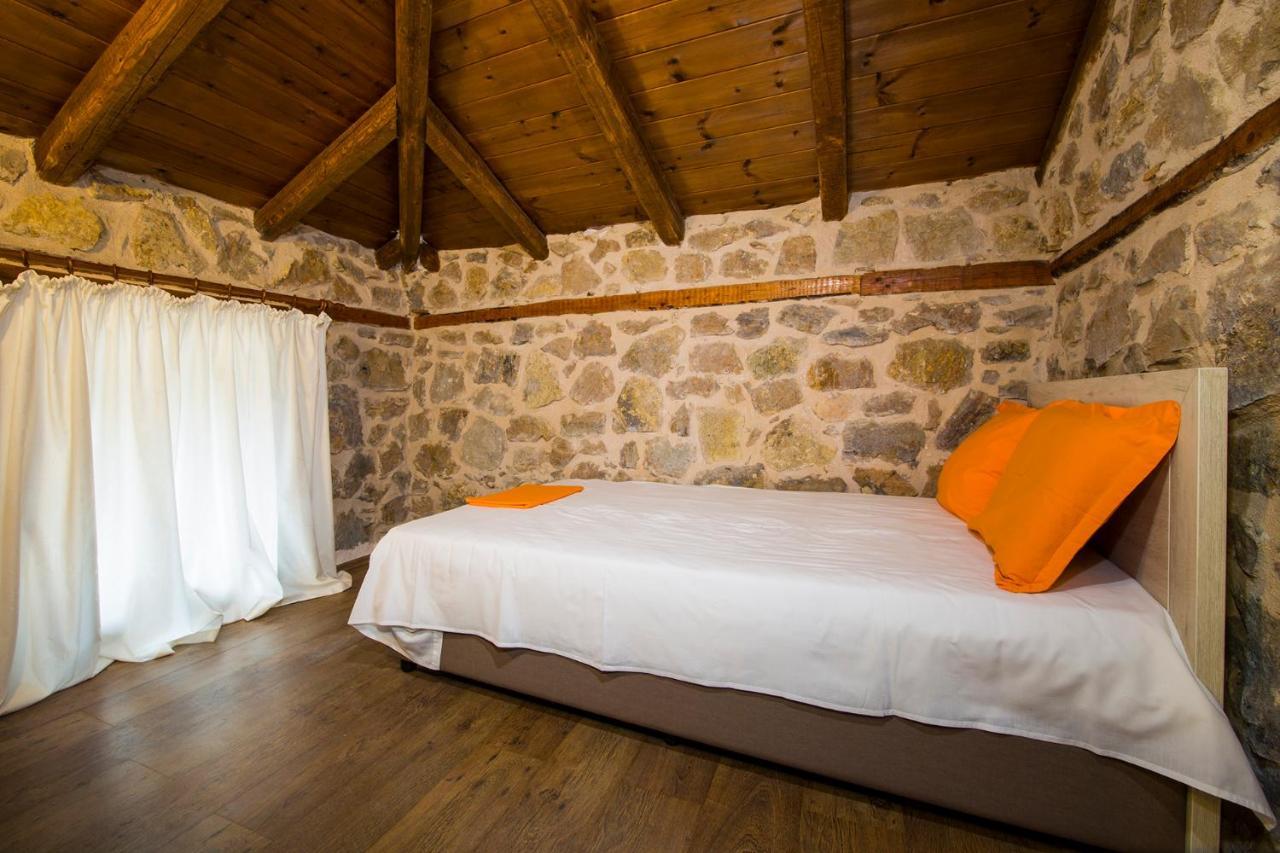 Petrini Spiti Villa Pyrgadikia Exterior photo